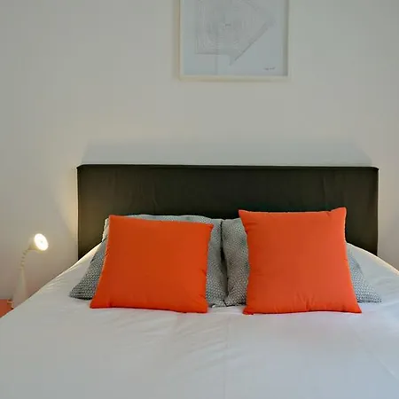 Apartment Little - Deborah Lille